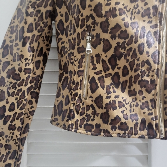 Vigoss vegan leather moto jacket NWT - Picture 8 of 8